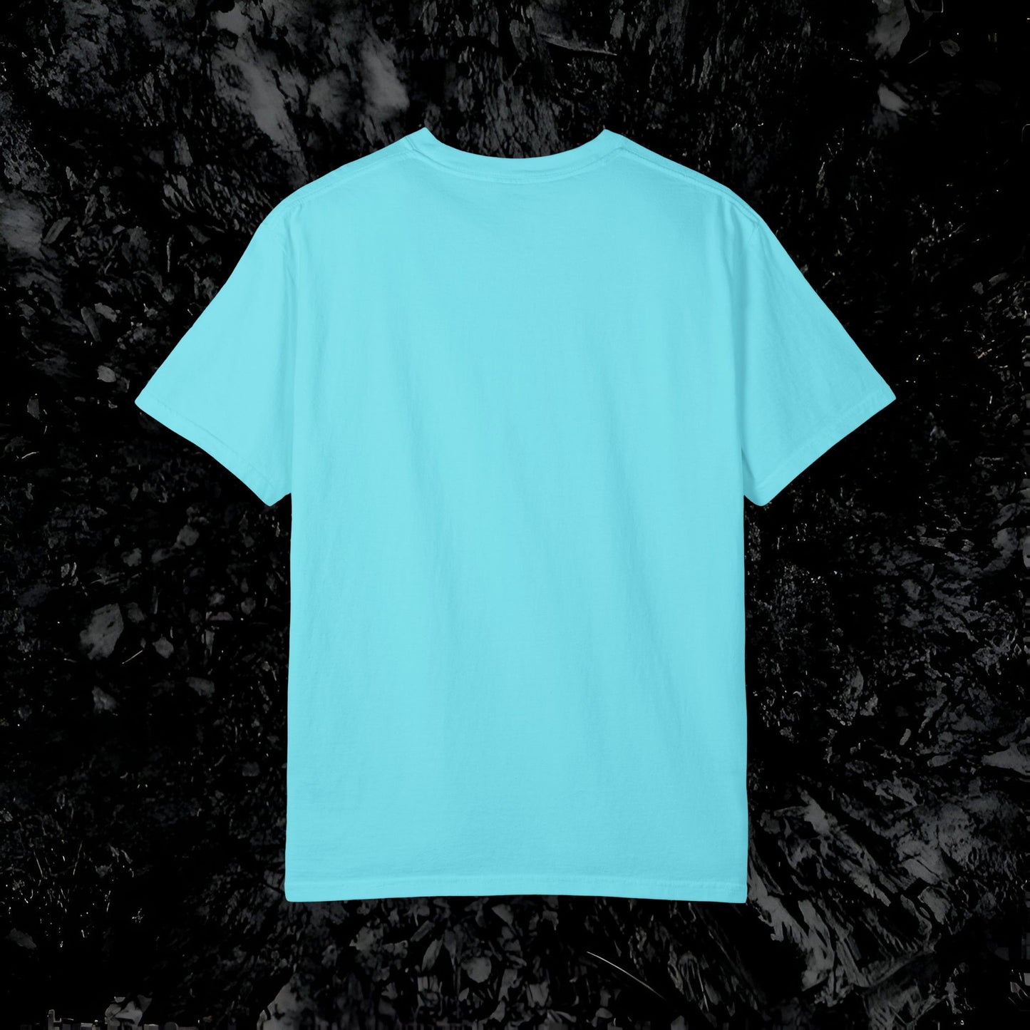 Mystic Wolf Paw Wilderness T-shirt -Night Landscape Graphic Tee, Nature Adventure Apparel for Hikers & Outdoor Lovers - Ethereal Mountain Print