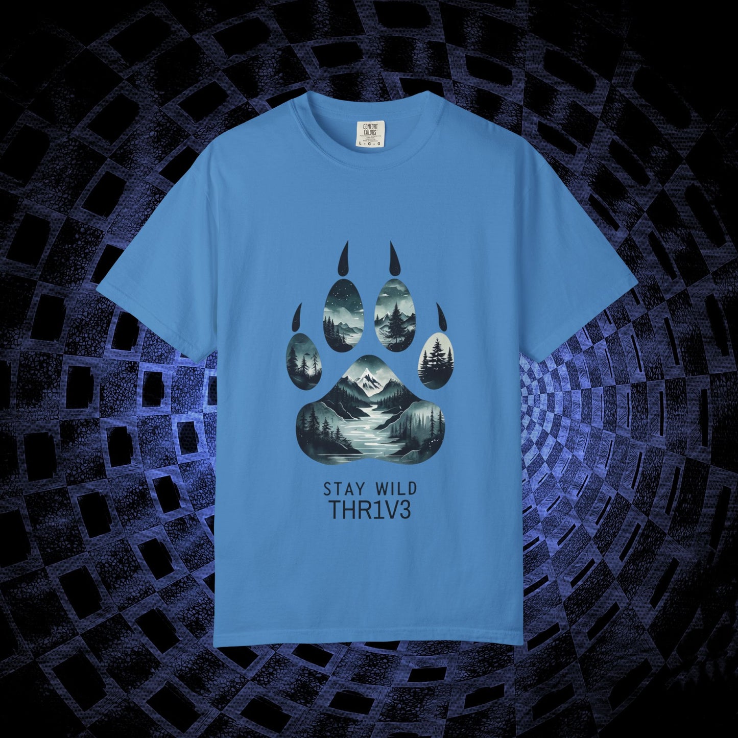 Mystic Wolf Paw Wilderness T-shirt -Night Landscape Graphic Tee, Nature Adventure Apparel for Hikers & Outdoor Lovers - Ethereal Mountain Print