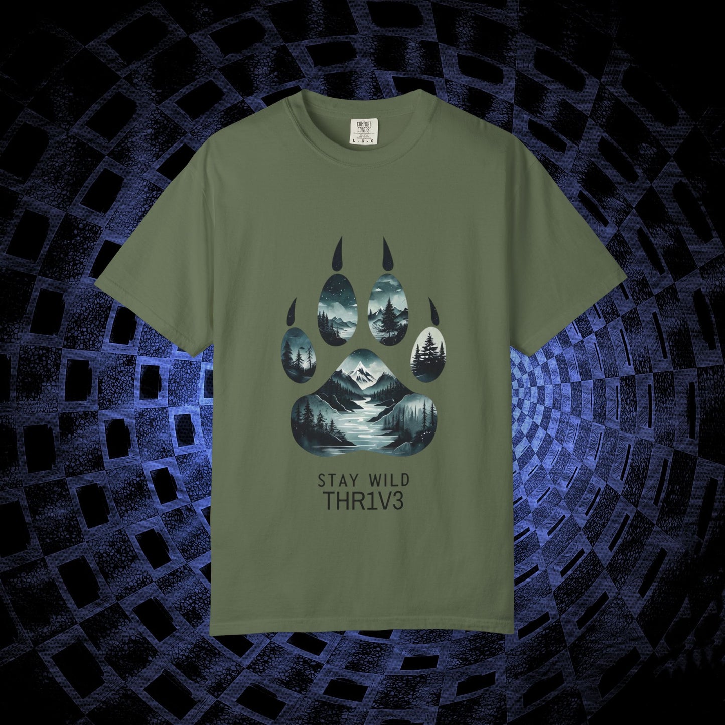 Mystic Wolf Paw Wilderness T-shirt -Night Landscape Graphic Tee, Nature Adventure Apparel for Hikers & Outdoor Lovers - Ethereal Mountain Print