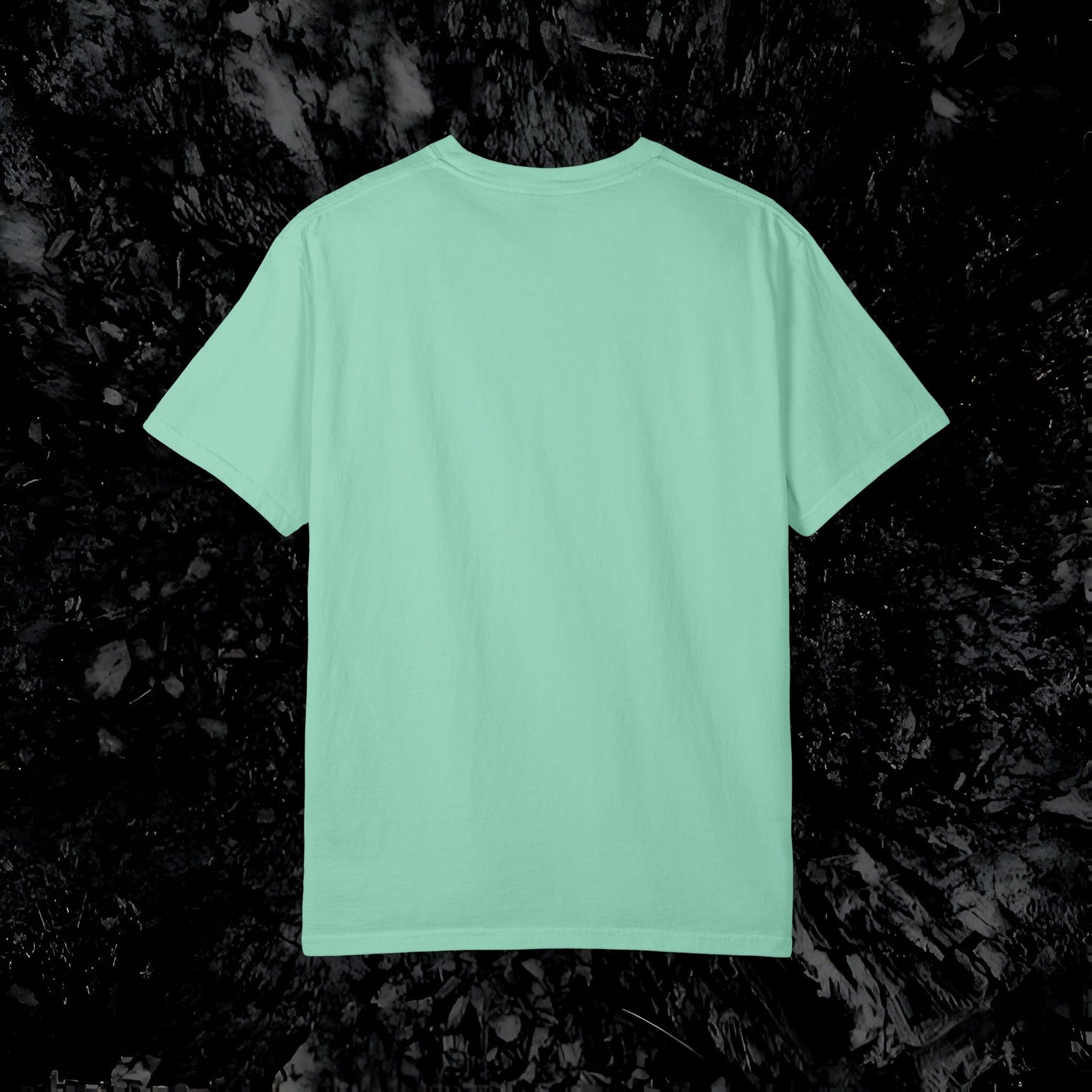 Mystic Wolf Paw Wilderness T-shirt -Night Landscape Graphic Tee, Nature Adventure Apparel for Hikers & Outdoor Lovers - Ethereal Mountain Print