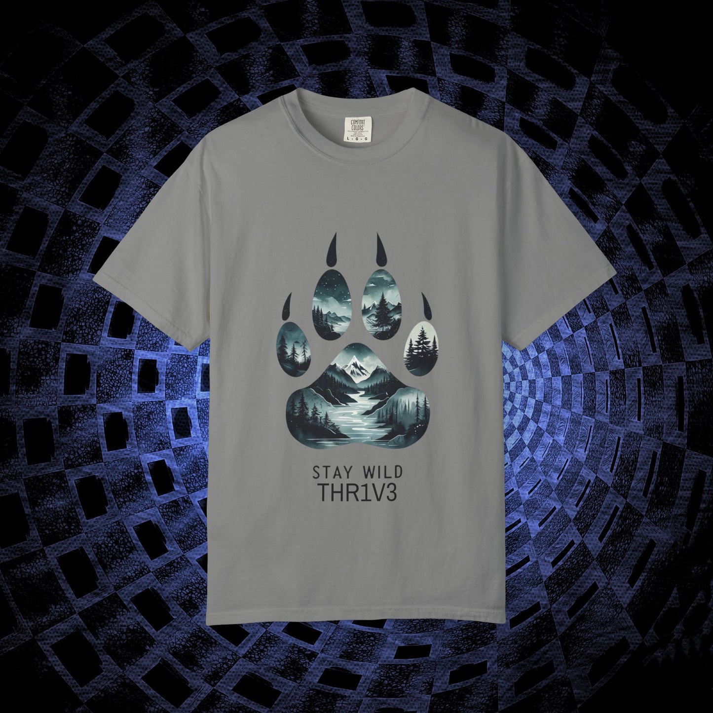 Mystic Wolf Paw Wilderness T-shirt -Night Landscape Graphic Tee, Nature Adventure Apparel for Hikers & Outdoor Lovers - Ethereal Mountain Print