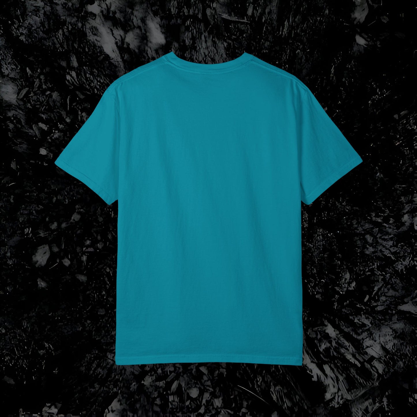 Mystic Wolf Paw Wilderness T-shirt -Night Landscape Graphic Tee, Nature Adventure Apparel for Hikers & Outdoor Lovers - Ethereal Mountain Print