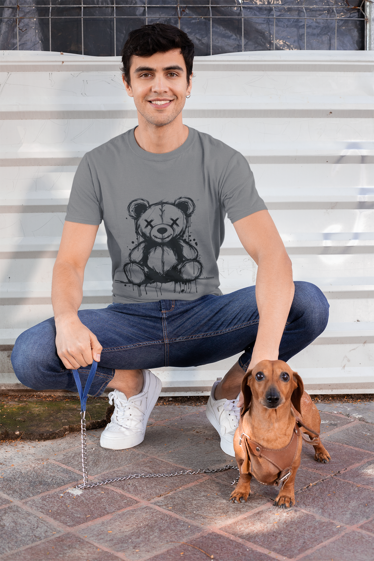 Chic Bear Graphic Tee for Casual Style