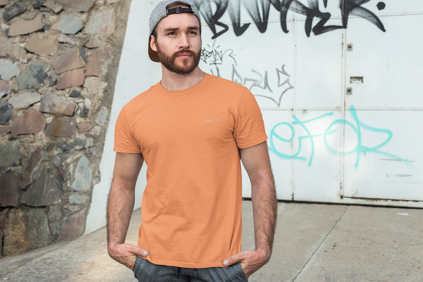 Motivational Streetstyle T-shirt - Smart Mindset & Inspiration