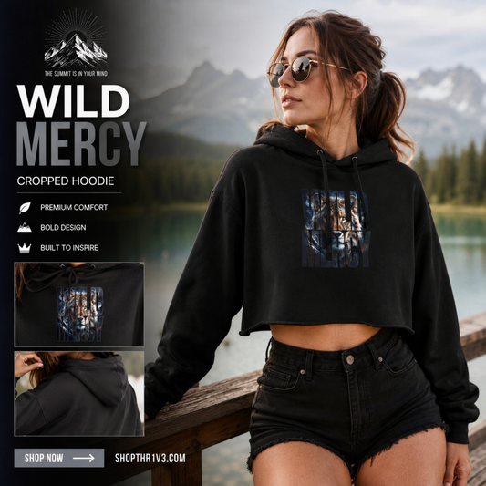Lion Portrait Cropped Hoodie — Women's Urban Wildlife Graphic Hoodie