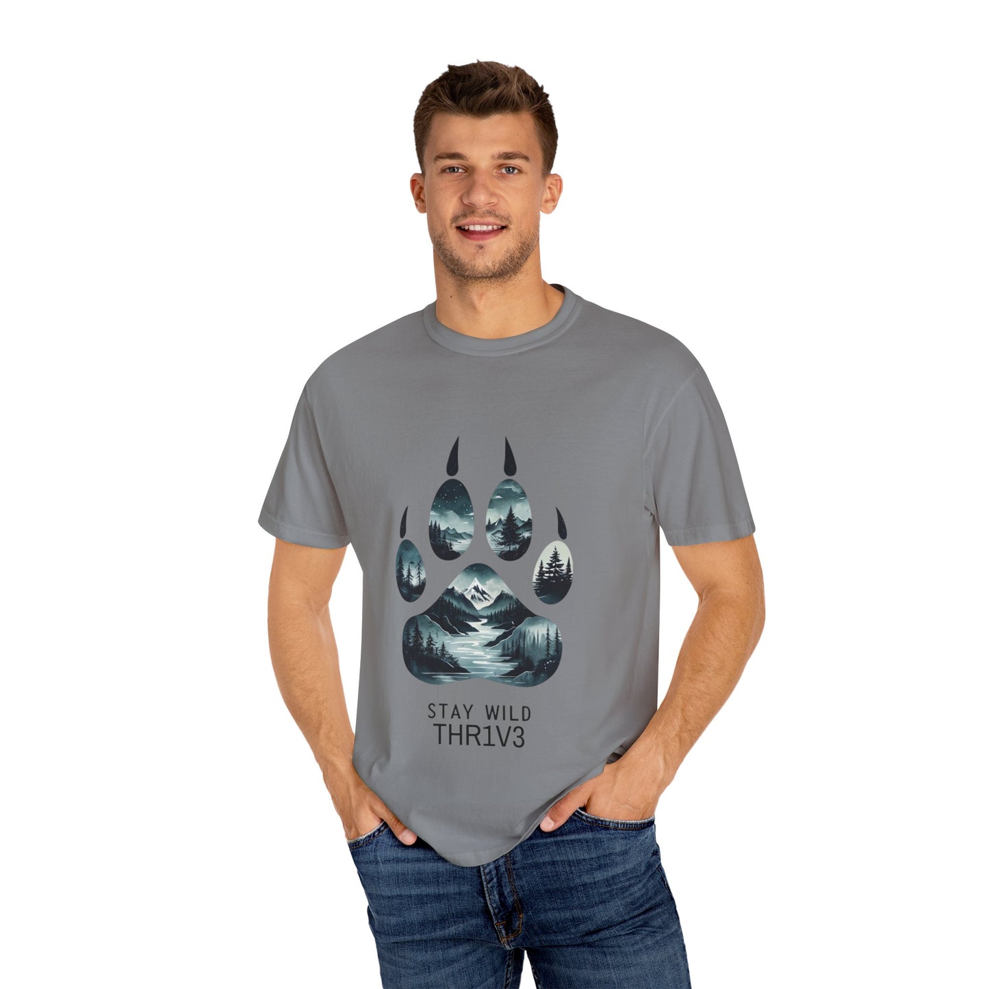 Mystic Wolf Paw Wilderness T-shirt -Night Landscape Graphic Tee, Nature Adventure Apparel for Hikers & Outdoor Lovers - Ethereal Mountain Print