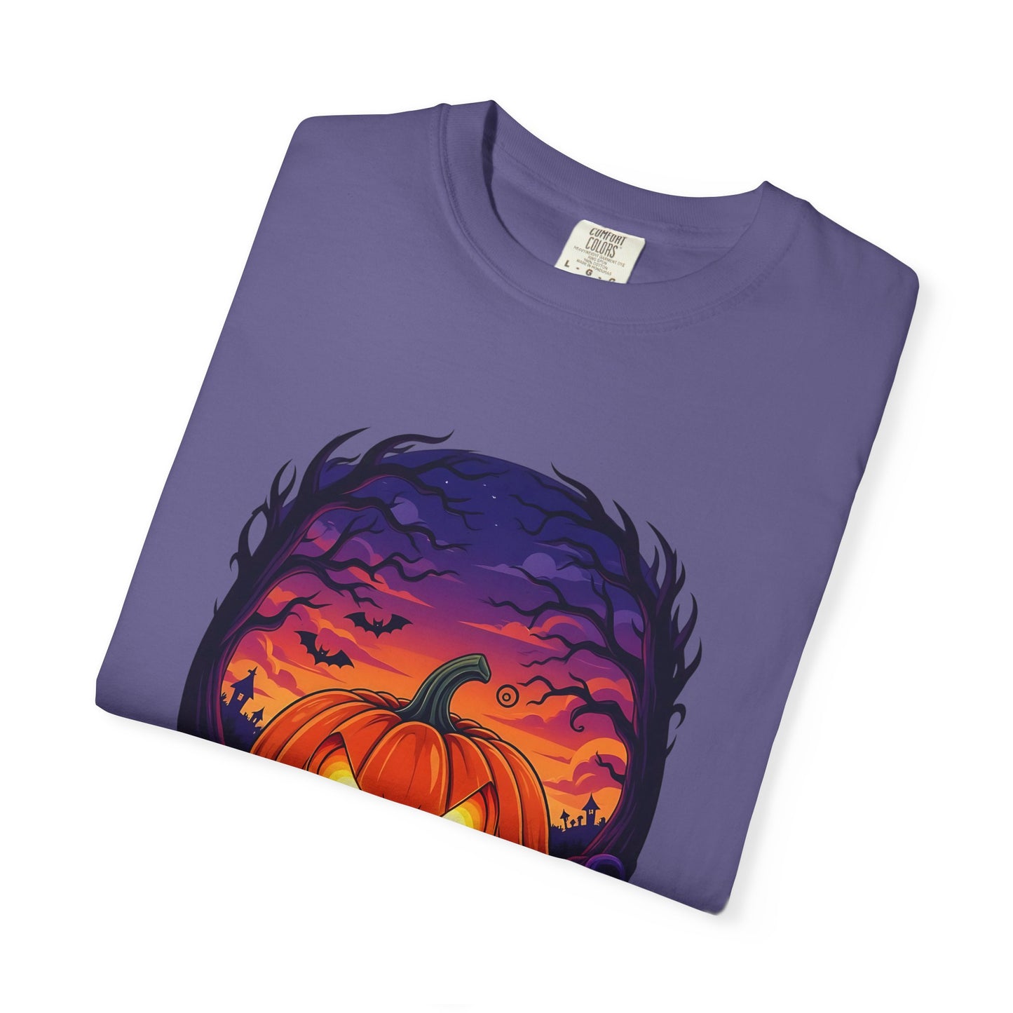 Halloween Pumpkin Graphic Tee, Unisex T-Shirt for Fall, Spooky Season Apparel, Trick or Treat Gift, Comfortable Everyday Wear