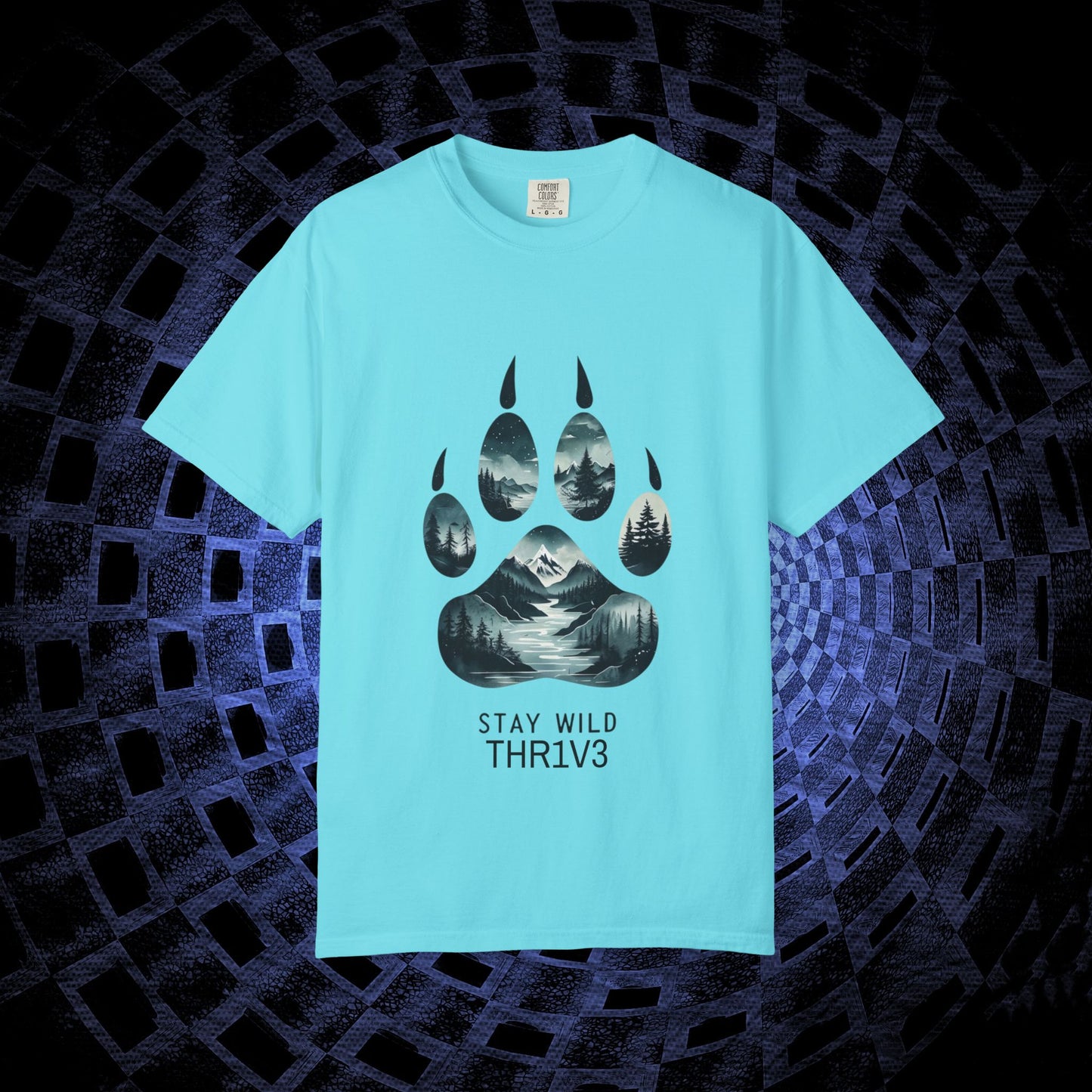 Mystic Wolf Paw Wilderness T-shirt -Night Landscape Graphic Tee, Nature Adventure Apparel for Hikers & Outdoor Lovers - Ethereal Mountain Print