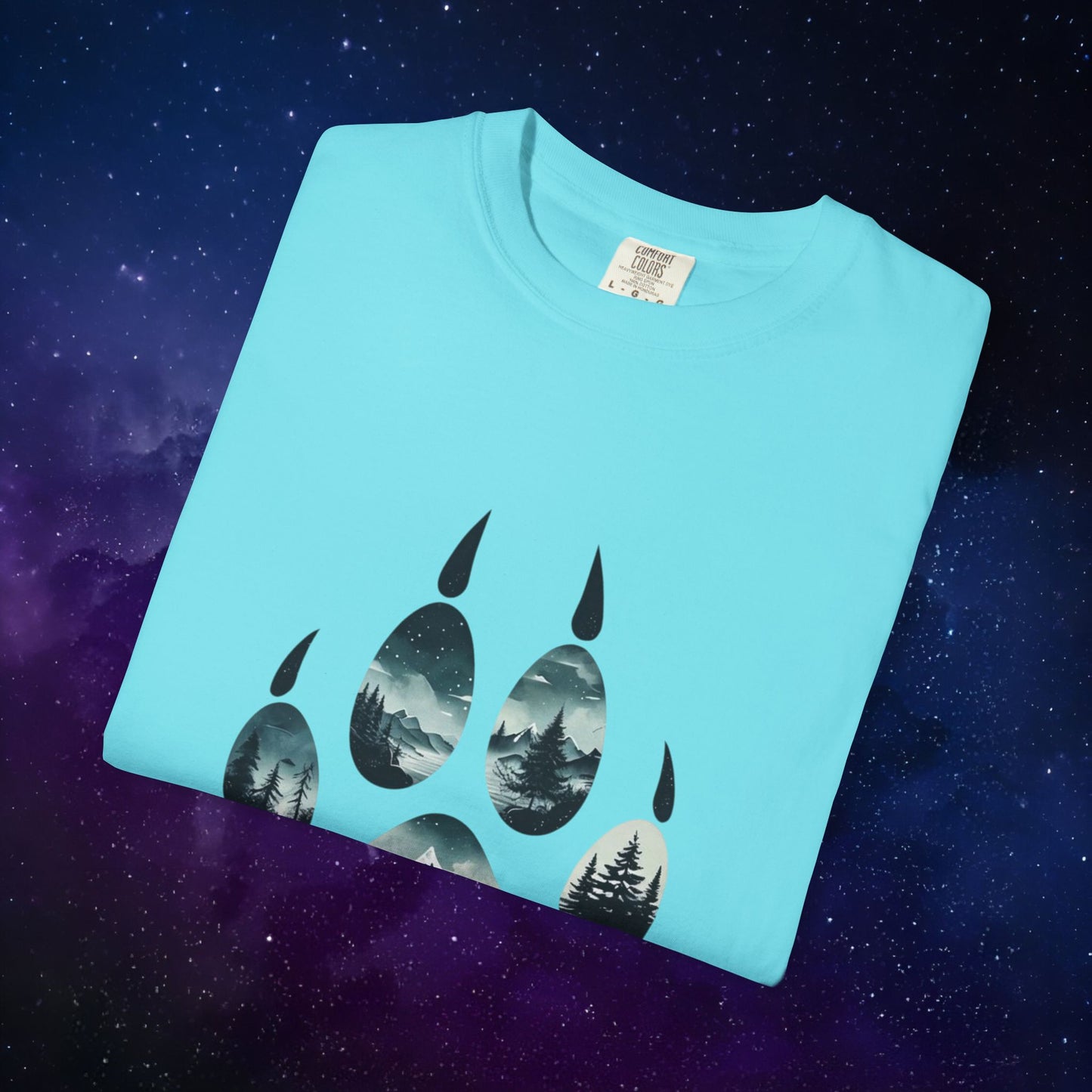 Mystic Wolf Paw Wilderness T-shirt -Night Landscape Graphic Tee, Nature Adventure Apparel for Hikers & Outdoor Lovers - Ethereal Mountain Print